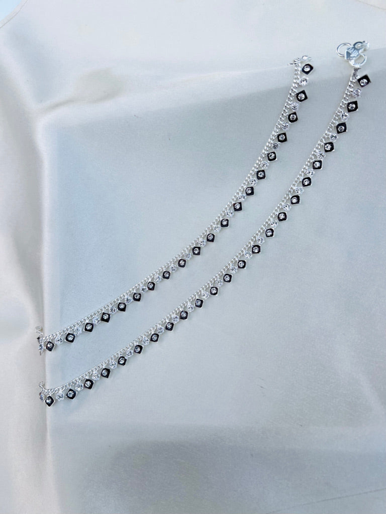 Falak Anklets