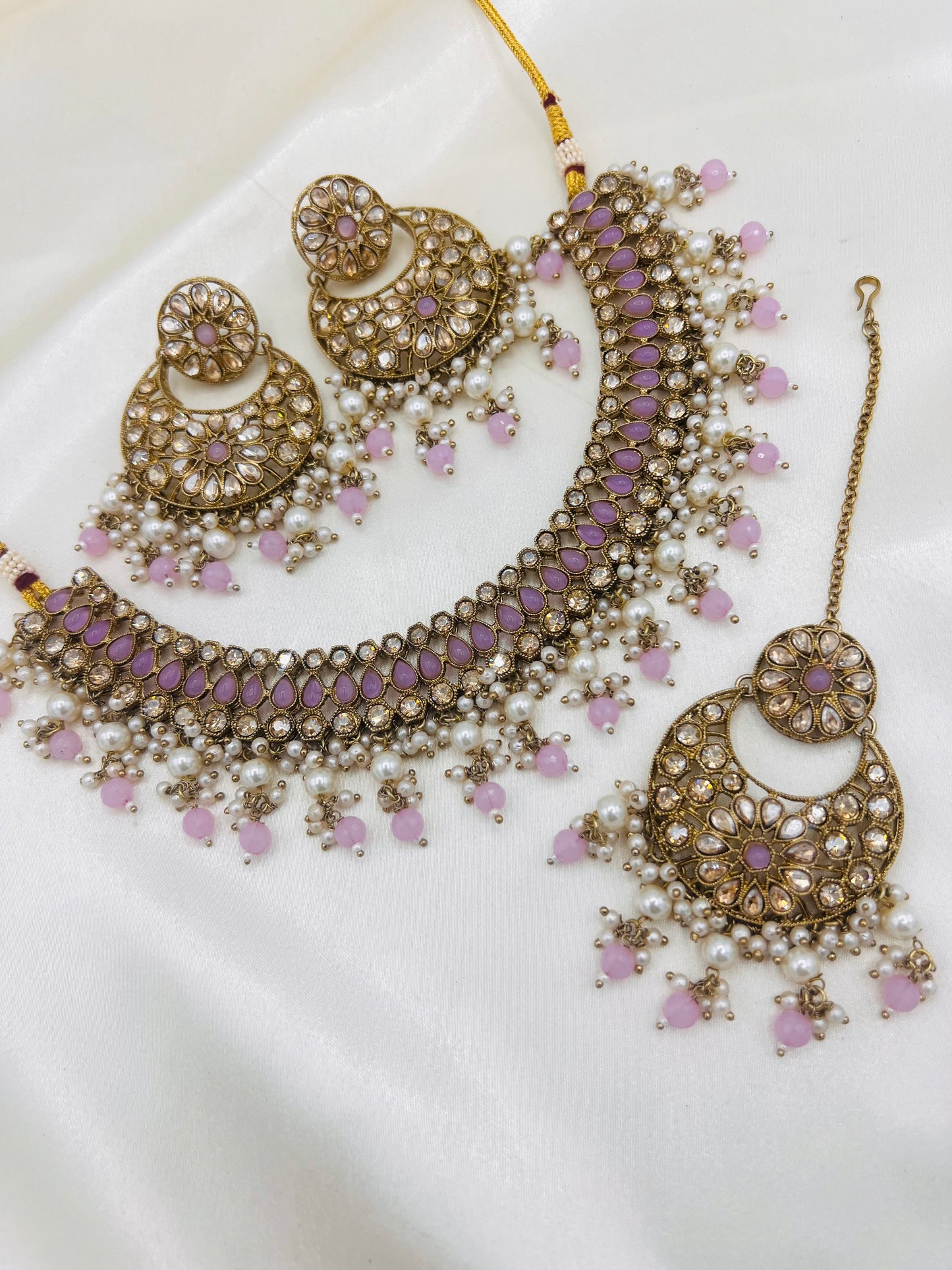 Nafeesa Necklace Set