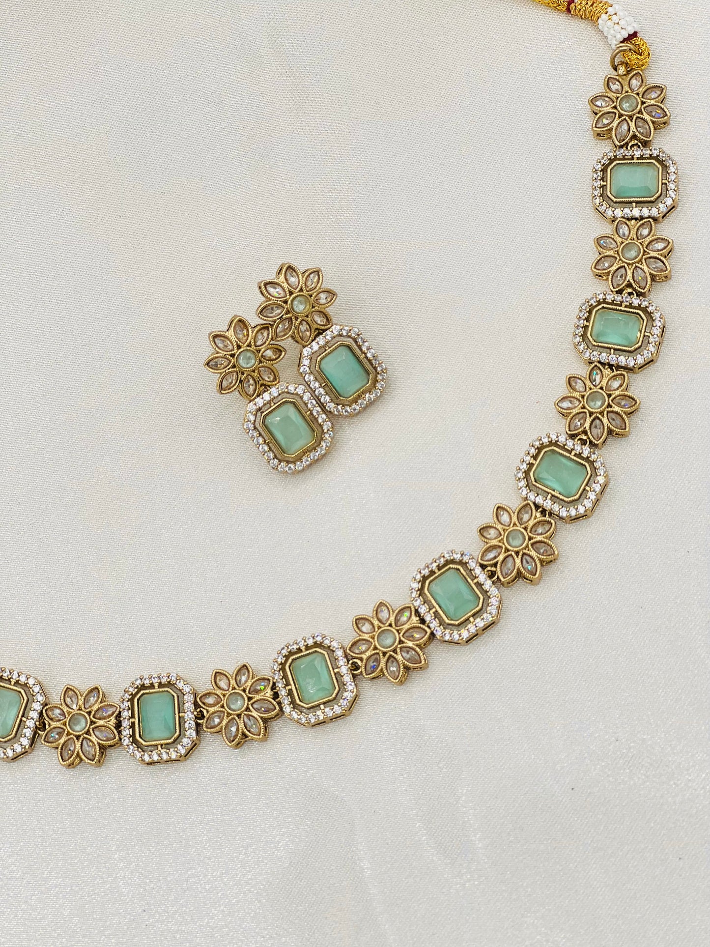 Mehtab Gold Necklace Set