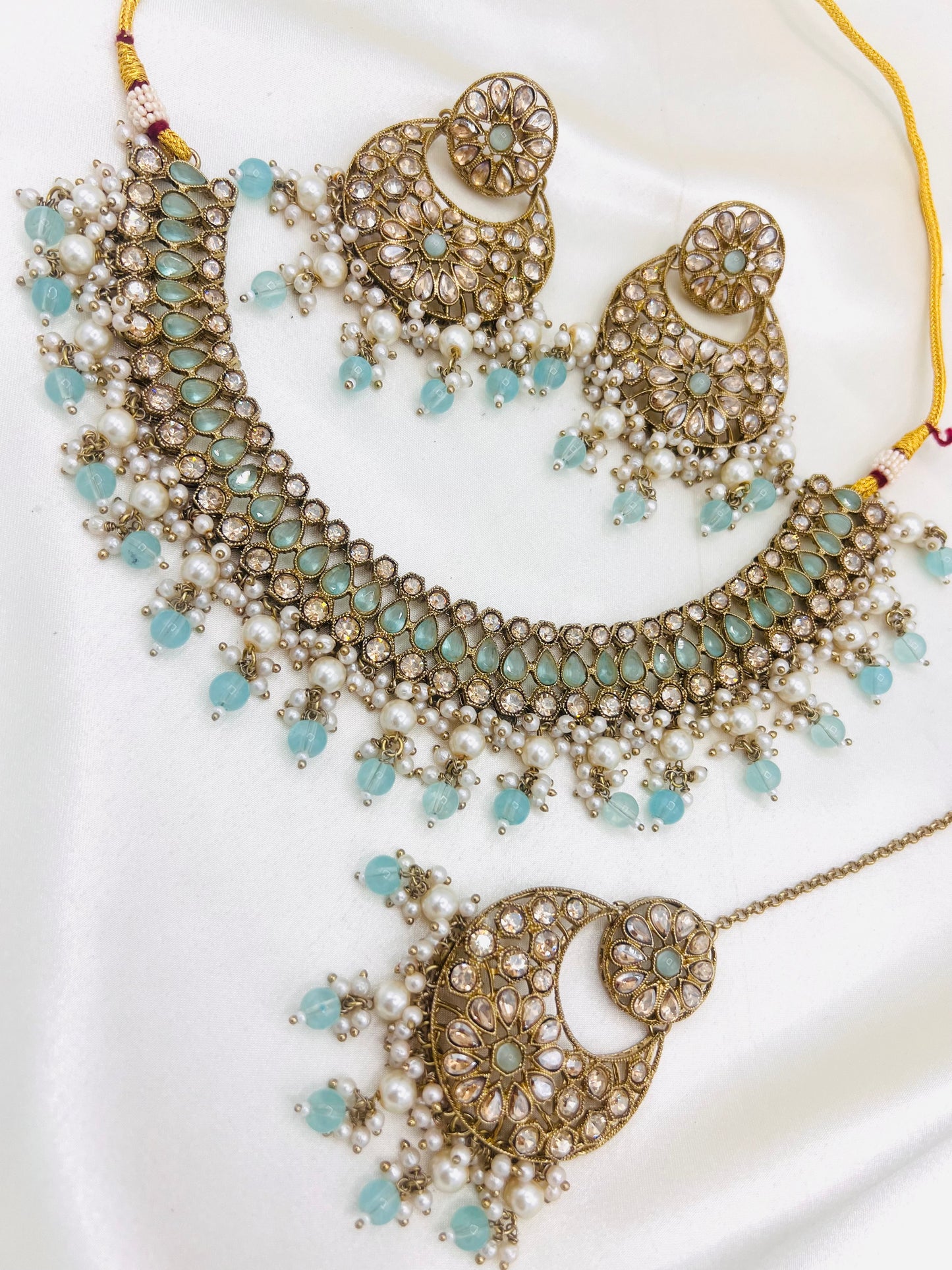 Nafeesa Necklace Set