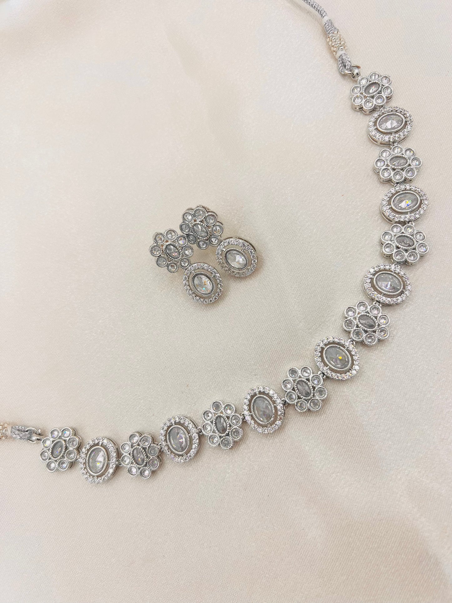 Mehnoor Silver Necklace Set