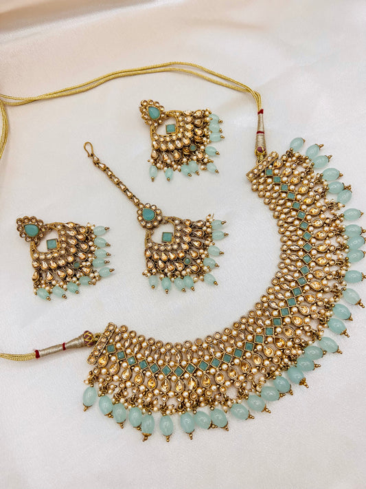 Bahar Blue Necklace Set
