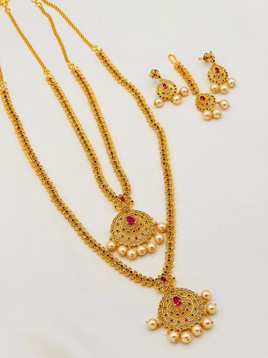 Aroohi Necklace Set